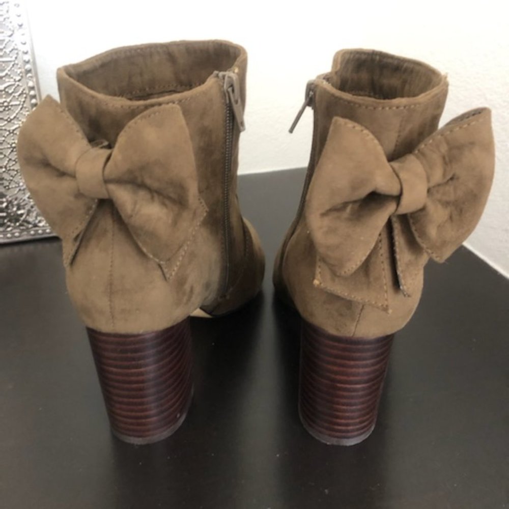 Army Green Ankle booties with back bow